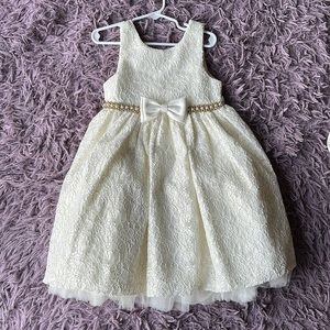 Toddler girl wedding dress